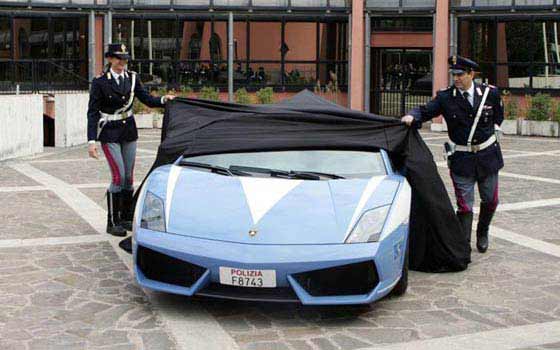 Lamborghini Gallardo Lamborghini da polícia Antes e Depois do acidente
