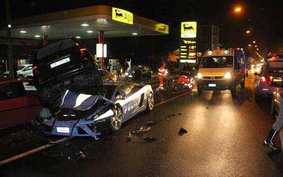 Lamborghini Gallardo Lamborghini da polícia Antes e Depois do acidente
